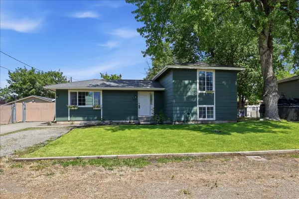 7925 E Nora Ave, Spokane Valley, WA 99212