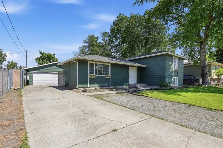 7925 E Nora Ave, Spokane Valley, WA 99212 - #2
