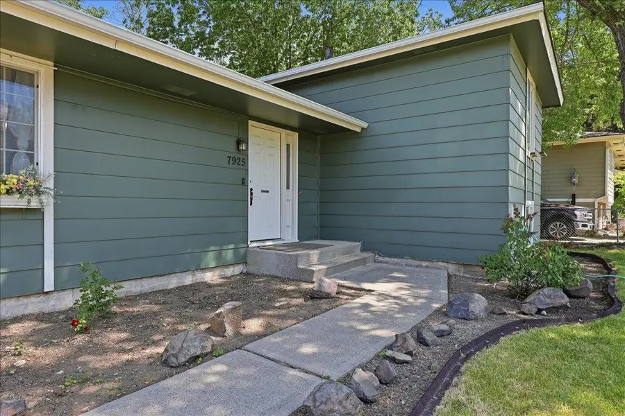7925 E Nora Ave, Spokane Valley, WA 99212 - #3
