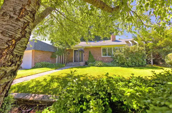 1027 W 29th Ave, Spokane, WA 99203