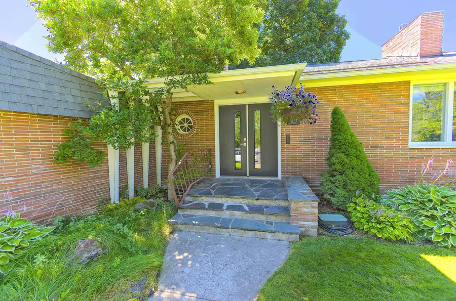 1027 W 29th Ave, Spokane, WA 99203 - #2