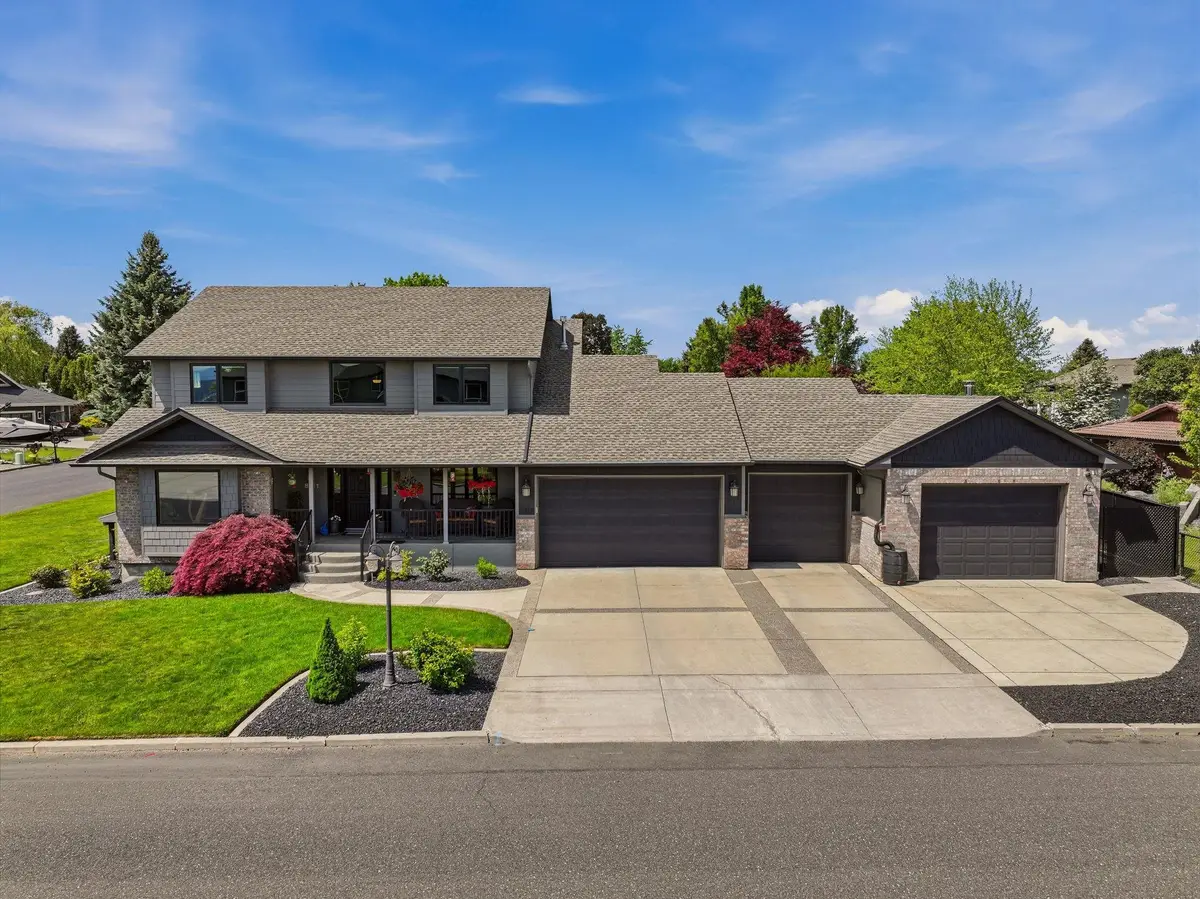 8111 N Panorama Dr, Spokane, WA 99208 - #1
