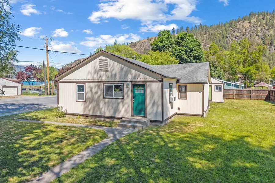 380 W 5th Ave, Kettle Falls, WA 99141 - #2