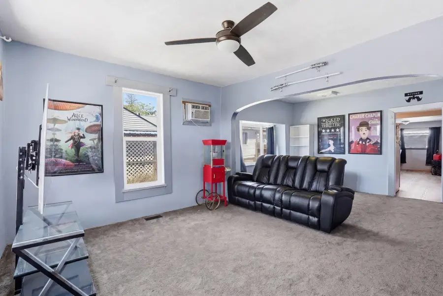 313 E E Queen Ave, Spokane, WA 99207 - #3