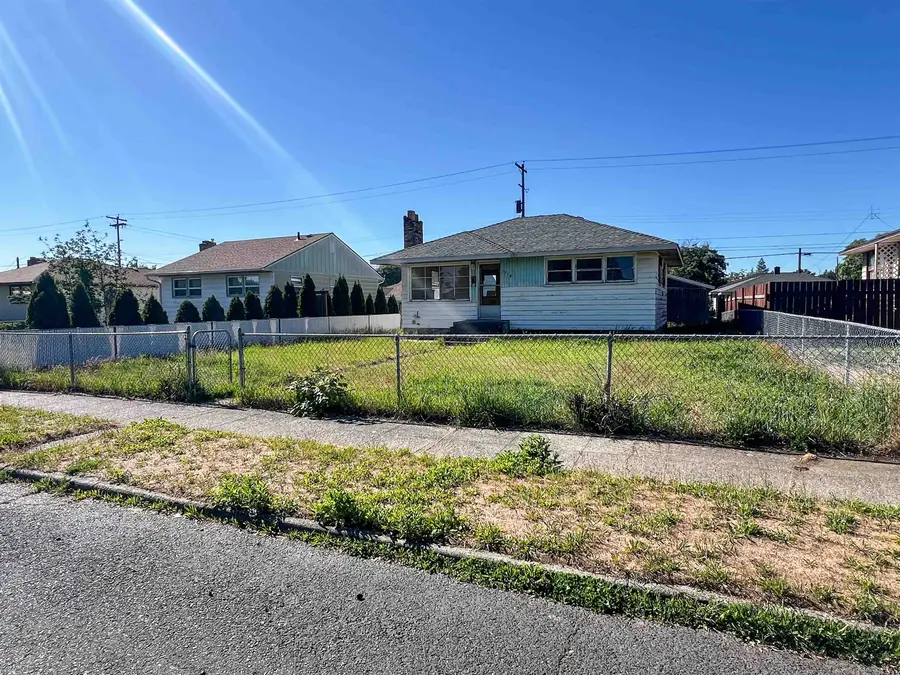 1516 E Dalke Ave, Spokane, WA 99208 - #2