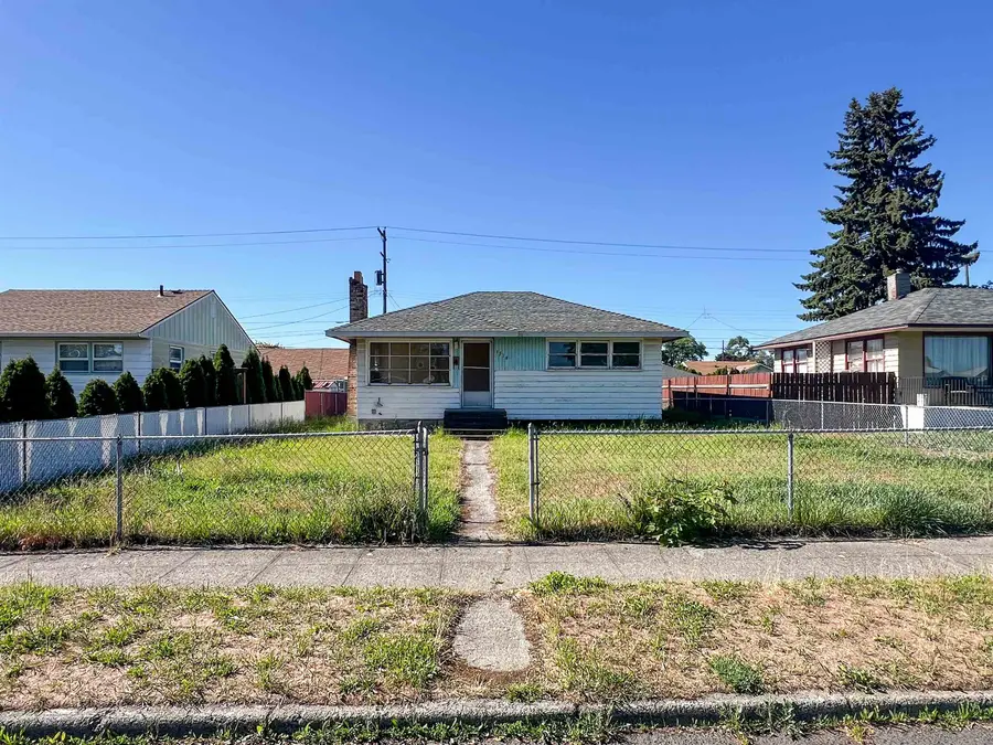 1516 E Dalke Ave, Spokane, WA 99208 - #3