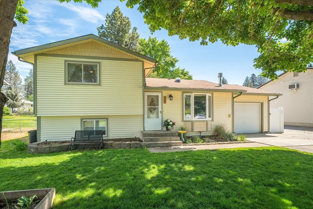 638 N Staples St, Medical Lake, WA 99022 - #1