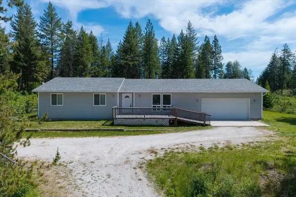 3362 Thompson Rd, Valley, WA 99181
