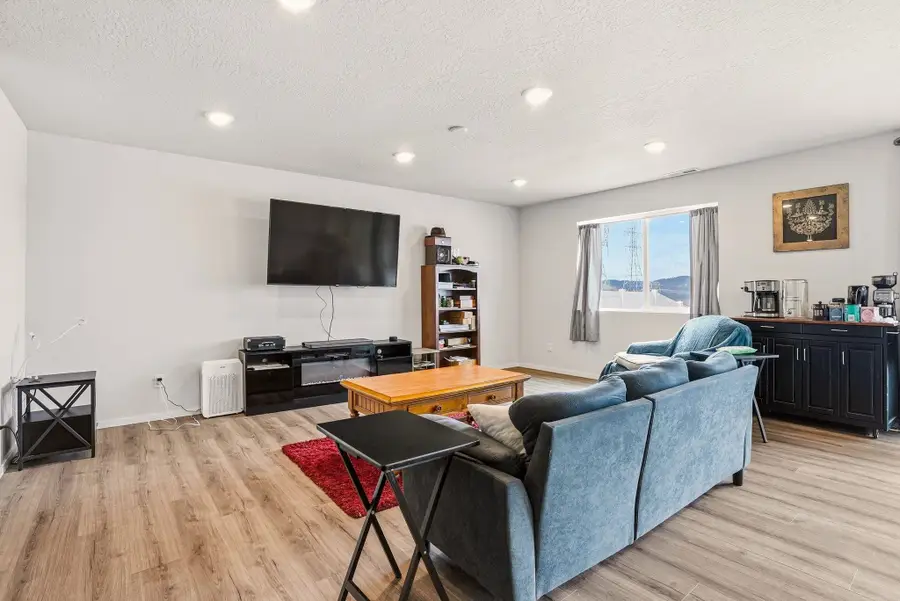 4464 W Bedford Ave, Spokane, WA 99208 - #2