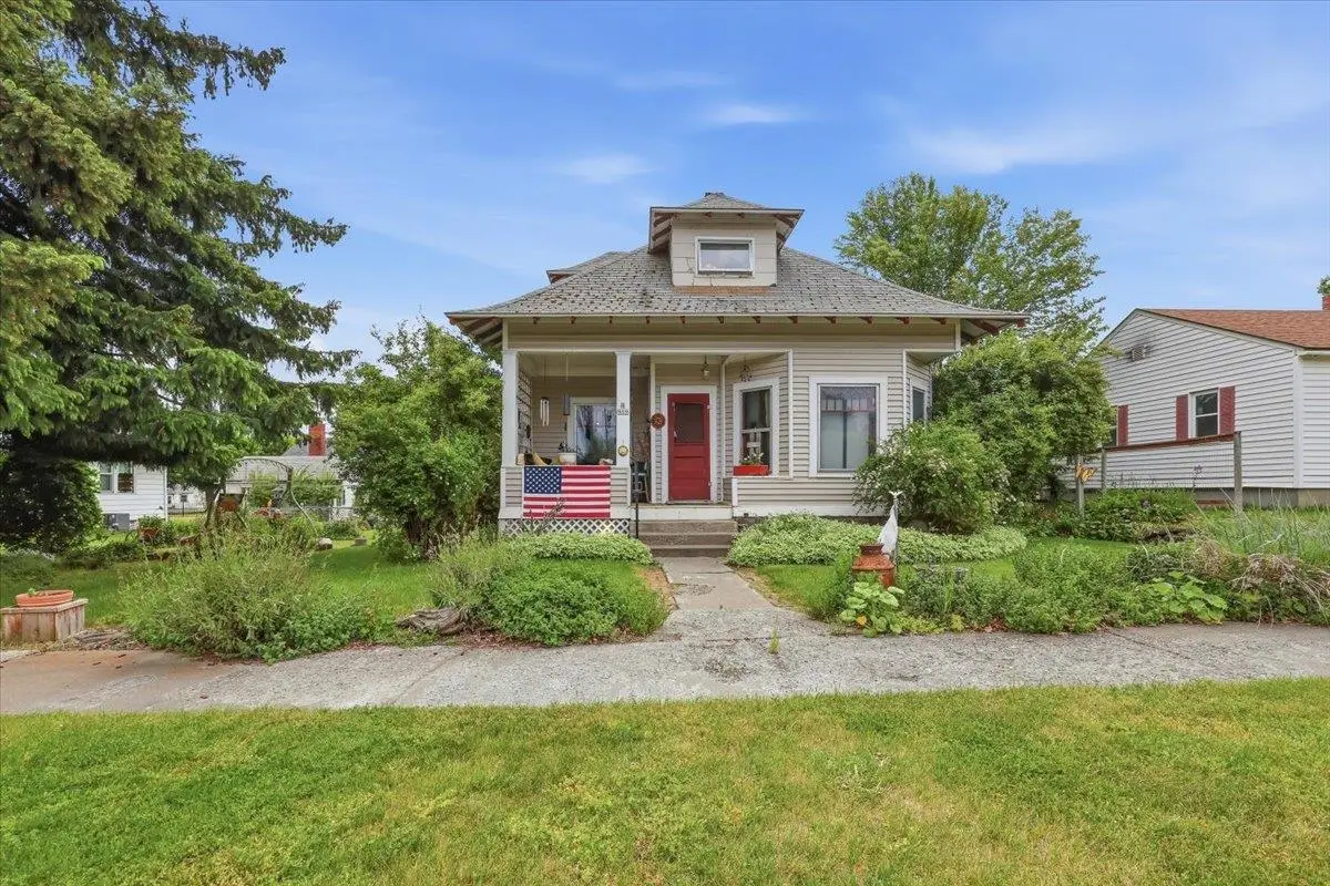 809 Main St, Davenport, WA 99122 - #1