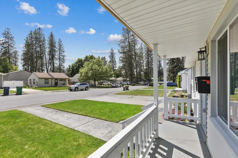 1623 E 40th Ave, Spokane, WA 99203 - #3