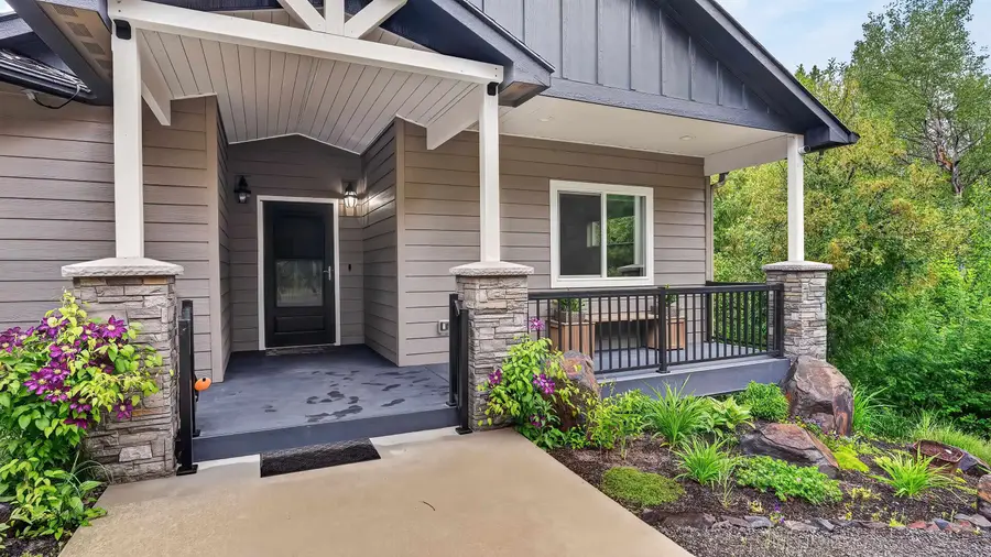 515 W Chattaroy Rd, Colbert, WA 99005 - #3