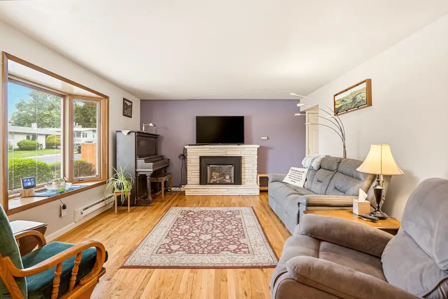 735 Clover St, Cheney, WA 99004 - #2