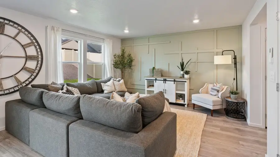 1007 E L St, Deer Park, WA 99006 - #3