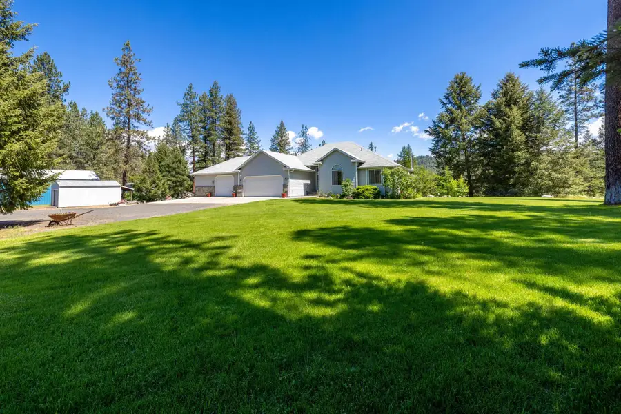32410 N Ridge Rd, Chattaroy, WA 99003 - #2
