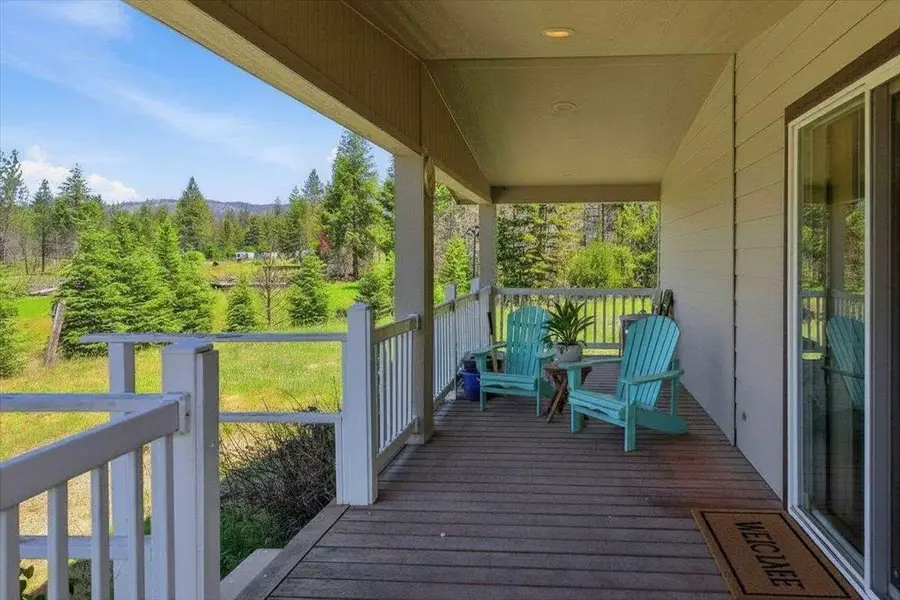 15212 E Eistrup Rd, Elk, WA 99009 - #3
