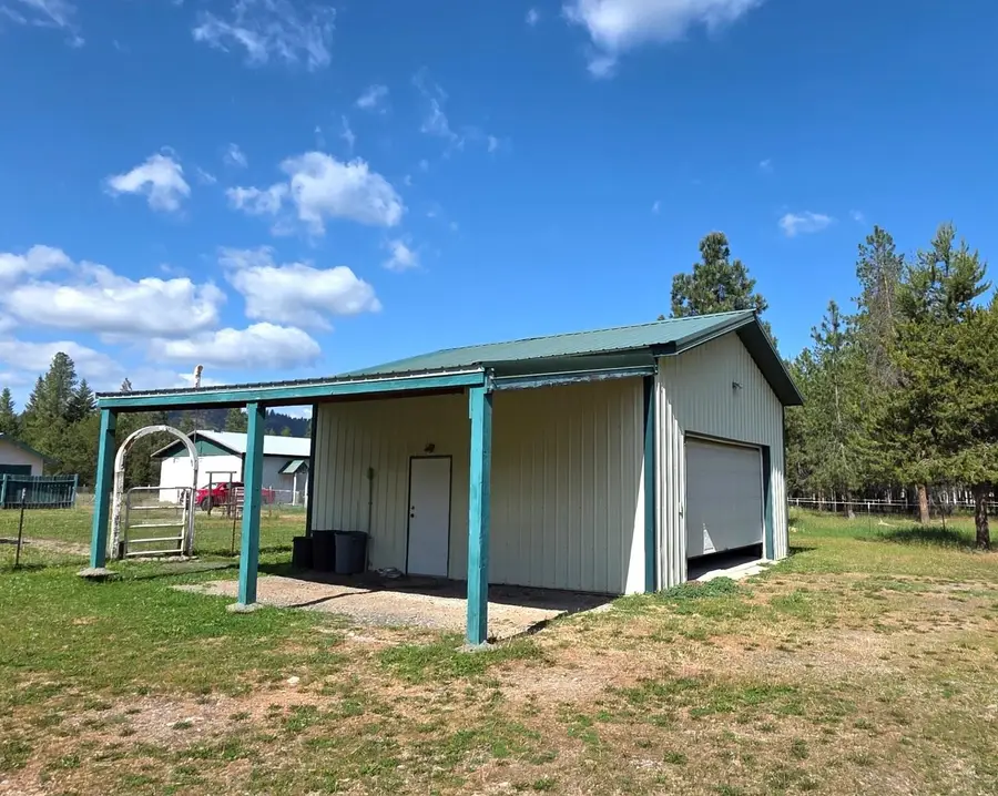 4332 Airport Way, Springdale, WA 99173 - #3