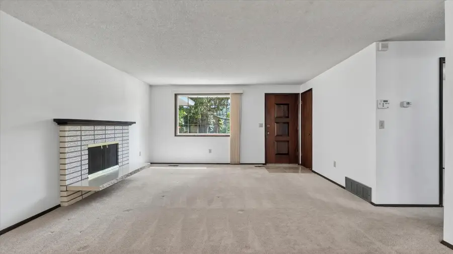 608 W Regina Ave, Spokane, WA 99218 - #2