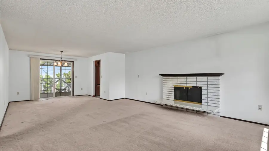 608 W Regina Ave, Spokane, WA 99218 - #3