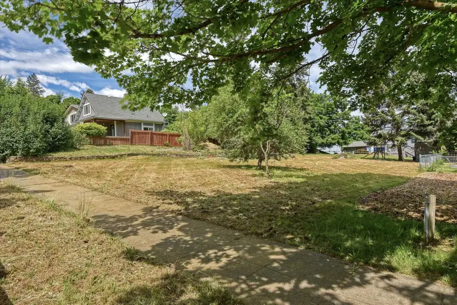 2013 E 14th Ave, Spokane, WA 99202 - #2