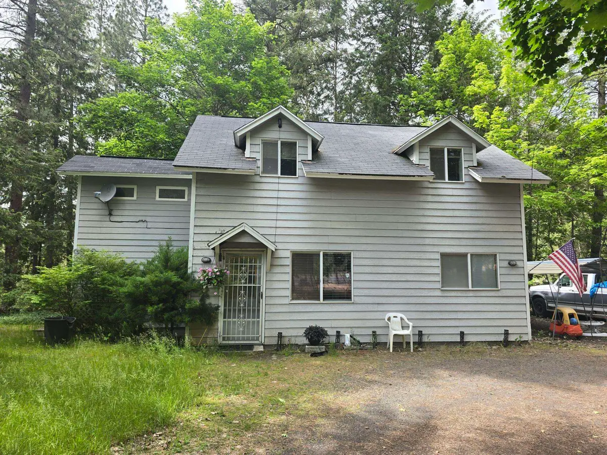 4421 E Chattaroy Rd, Chattaroy, WA 99003 - #1