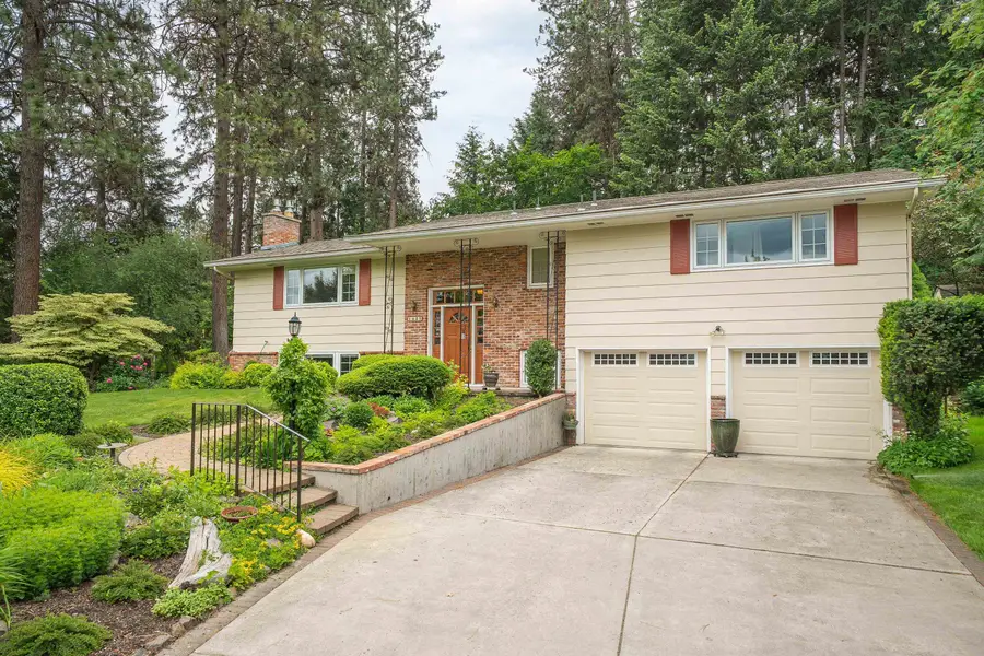 1425 W Lawrence Dr, Spokane, WA 99218-2478 - #2
