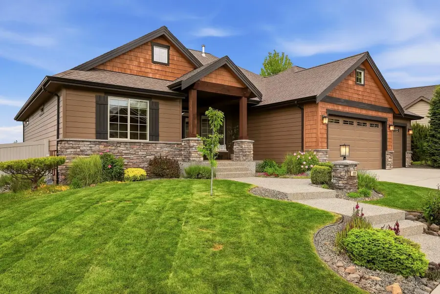 908 W Stirlingview Dr, Spokane, WA 99224 - #3