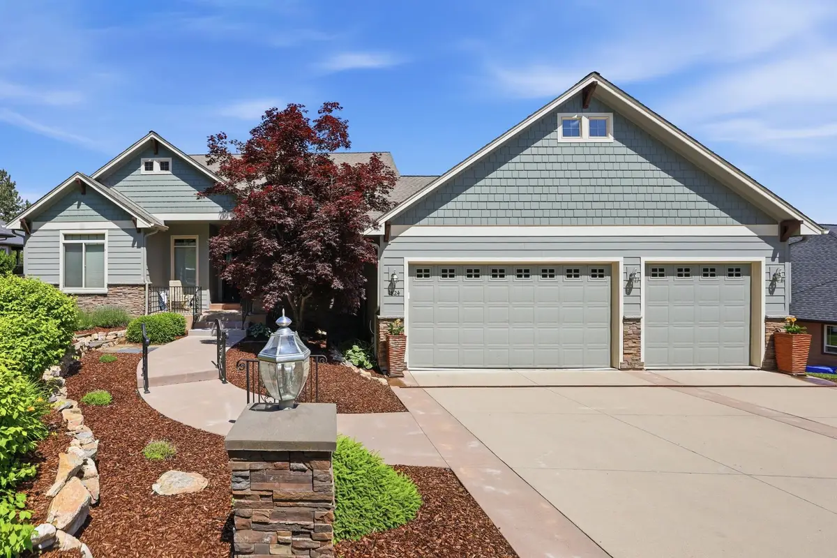 1824 W Blueberry Ln, Spokane, WA 99218 - #1
