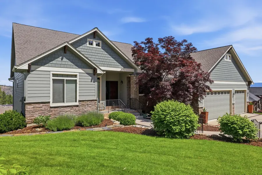 1824 W Blueberry Ln, Spokane, WA 99218 - #2