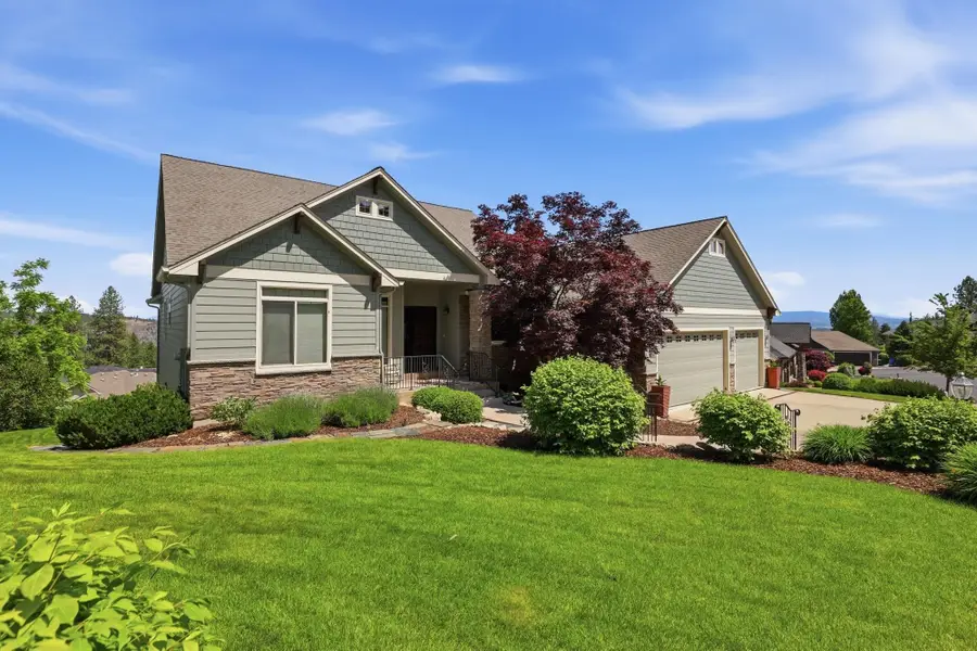 1824 W Blueberry Ln, Spokane, WA 99218 - #3