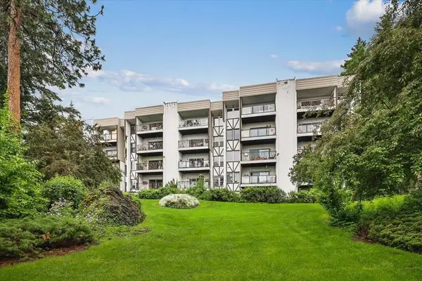 20 W Sumner Ave #203, Spokane, WA 99204