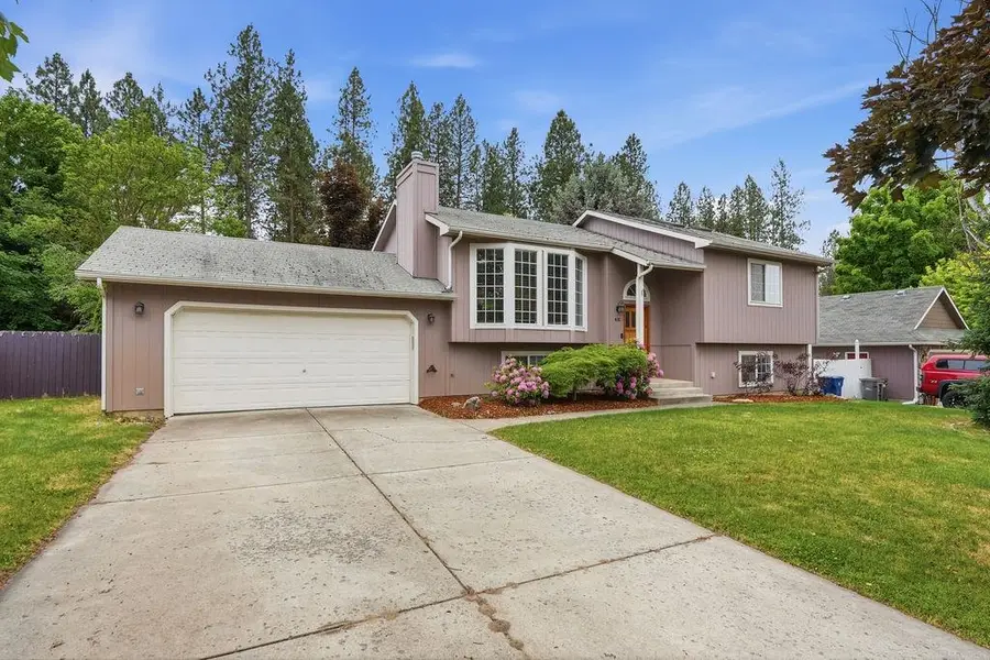 410 E Pine Needle Ave, Colbert, WA 99005 - #2
