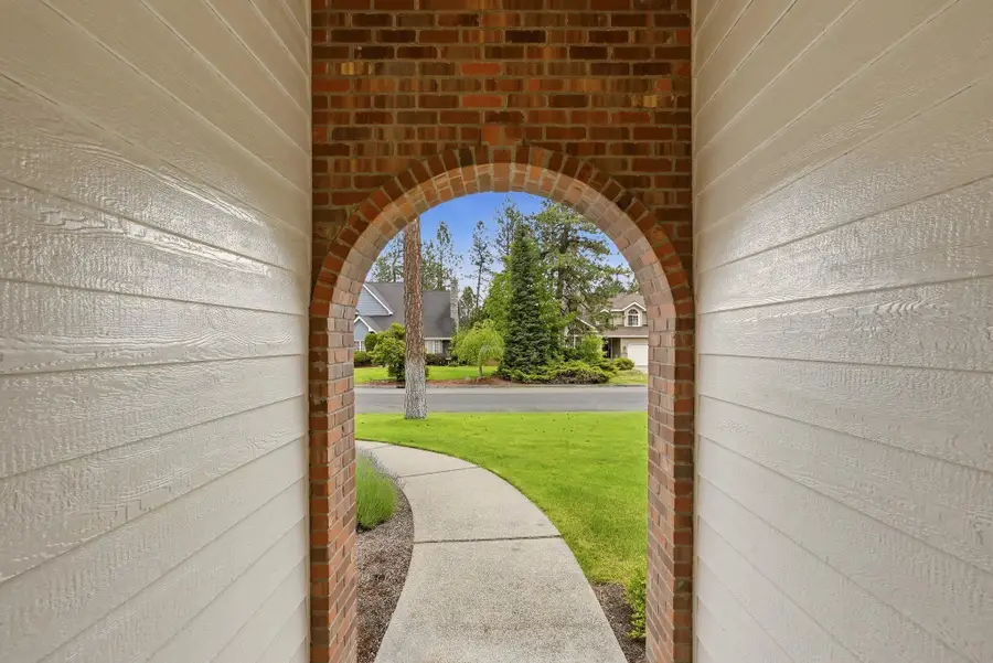 15111 N Edencrest Dr, Spokane, WA 99208 - #3