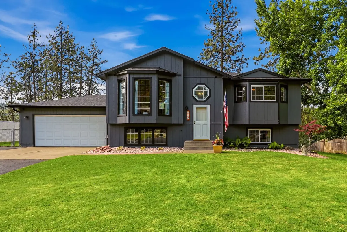 122 E Wynot Dr, Nine Mile Falls, WA 99026 - #1