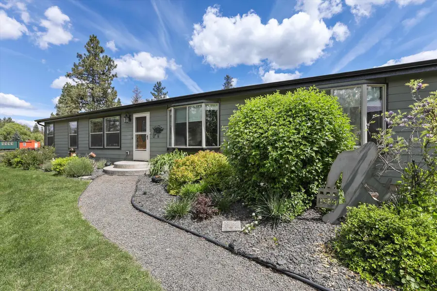17615 S Robinette Dr, Cheney, WA 99004 - #2