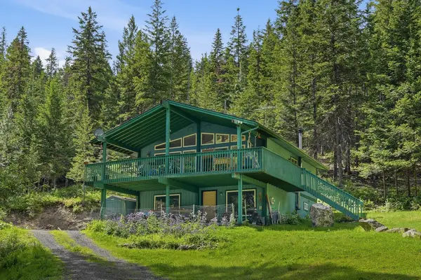 10808 E Deer Creek Rd, Chattaroy, WA 99003