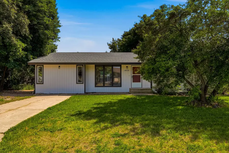 1426 E 4th St, Deer Park, WA 99004 - #2