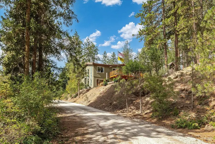 3129 Wrights Valley Rd, Chewelah, WA 99109 - #3