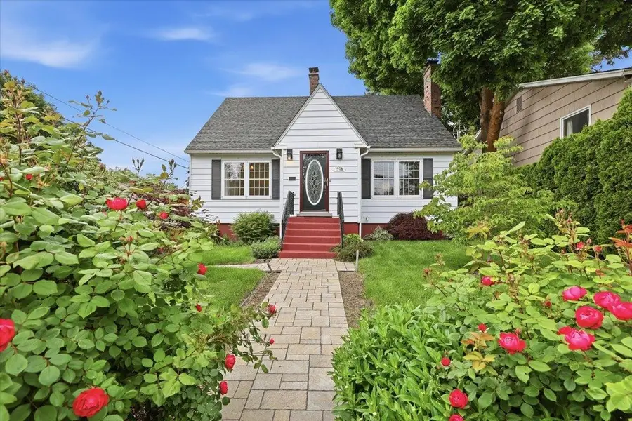 1916 S Bernard St, Spokane, WA 99203 - #2