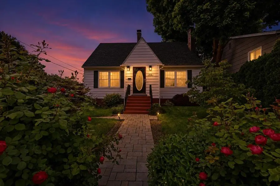 1916 S Bernard St, Spokane, WA 99203 - #3