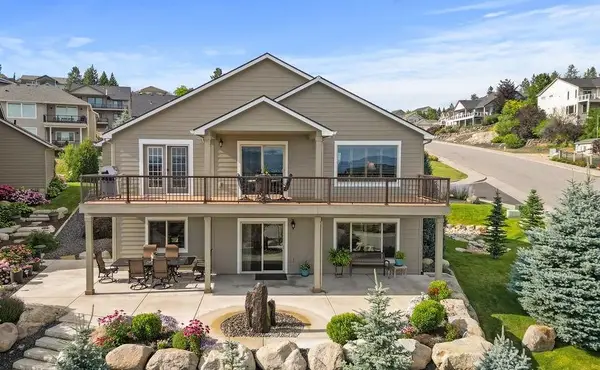 8918 E Clearview Ln, Spokane, WA 99217