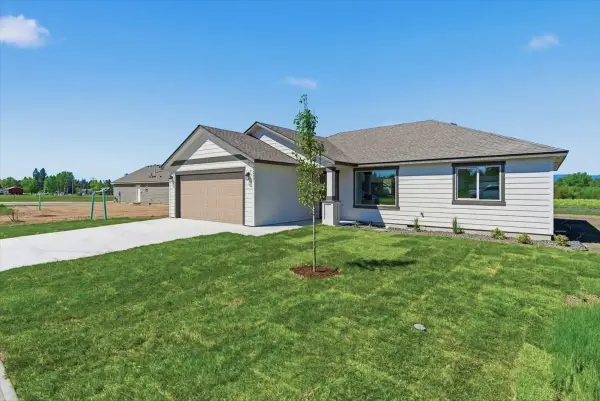 1207 N Layton Ave, Deer Park, WA 99006