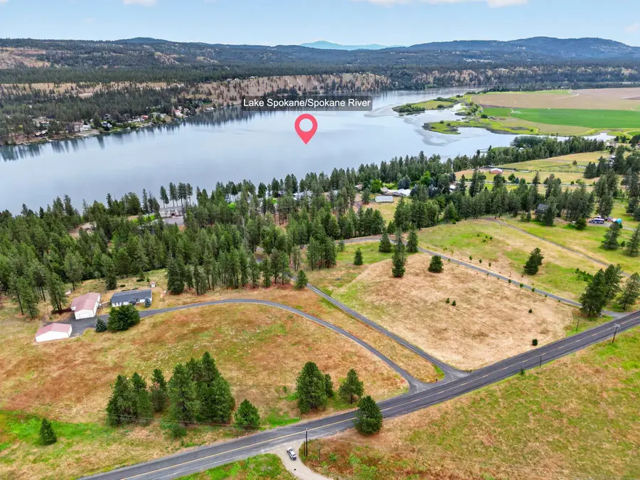 19010 N South Bank Rd, Nine Mile Falls, WA 99026 - #2