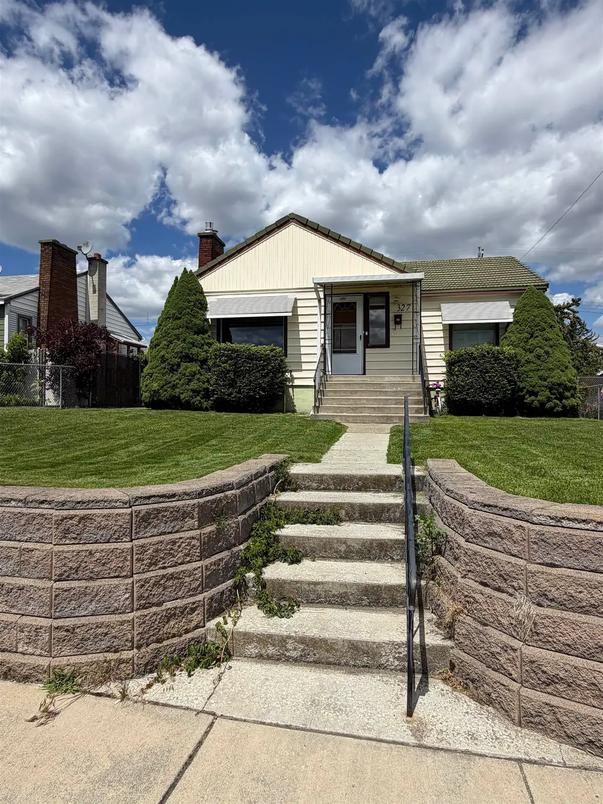 327 E Garland Ave, Spokane, WA 99207 - #1