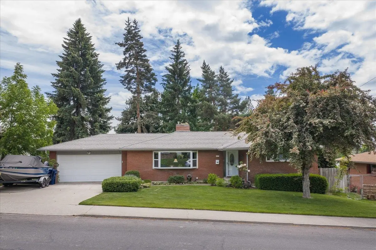 2805 W Woodside Ave, Spokane, WA 99208 - #1