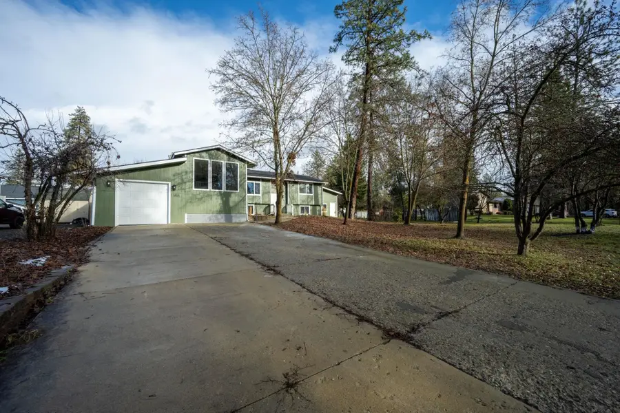 11448 W Meadowview Ln, Nine Mile Falls, WA 99026 - #2