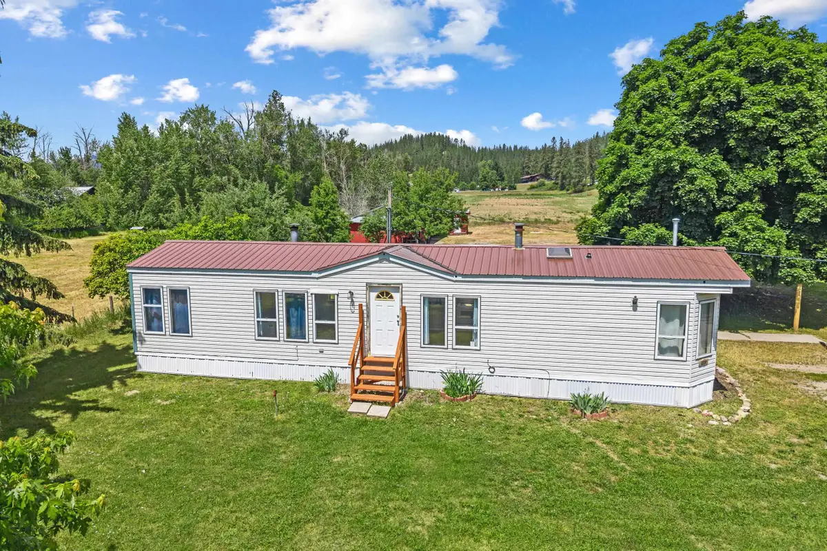 2337 Burnt Valley Rd, Chewelah, WA 99109 - #1