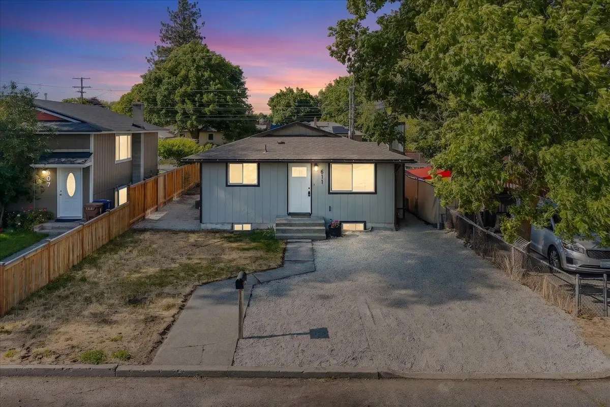 611 E Bismark Ave, Spokane, WA 99208 - #1