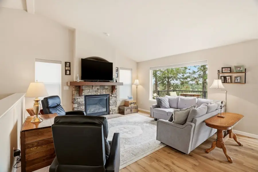 1807 S Canyon Woods Ln, Spokane, WA 99224 - #3