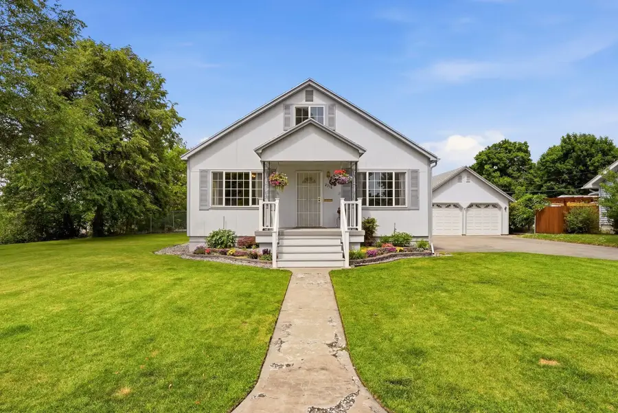 2316 W Jackson Ave, Spokane, WA 99205 - #2